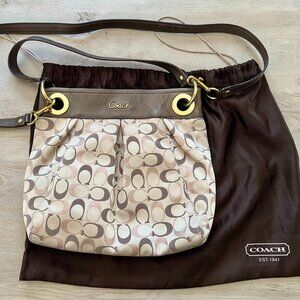 Coach Ashley Tri Metallic F20265 Signature Jacquard/Leather Shoulder + Dust bag